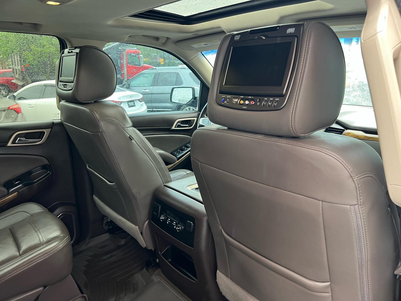 GMC Yukon XL 4WD 4dr Denali 2017