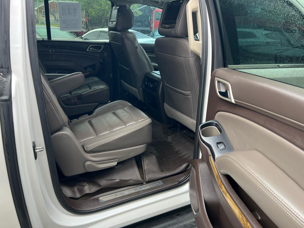 GMC Yukon XL 4WD 4dr Denali 2017