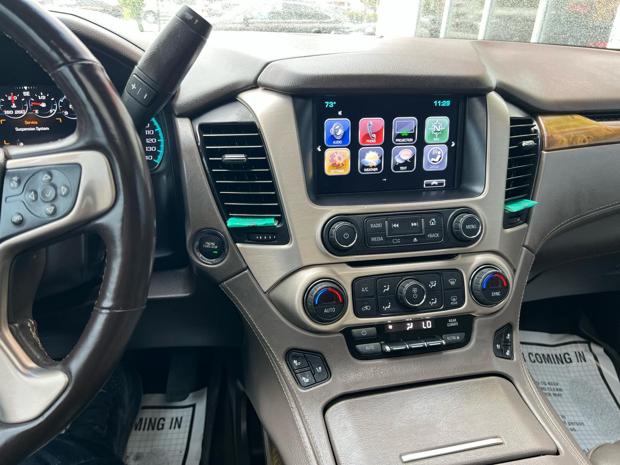 GMC Yukon XL 4WD 4dr Denali 2017