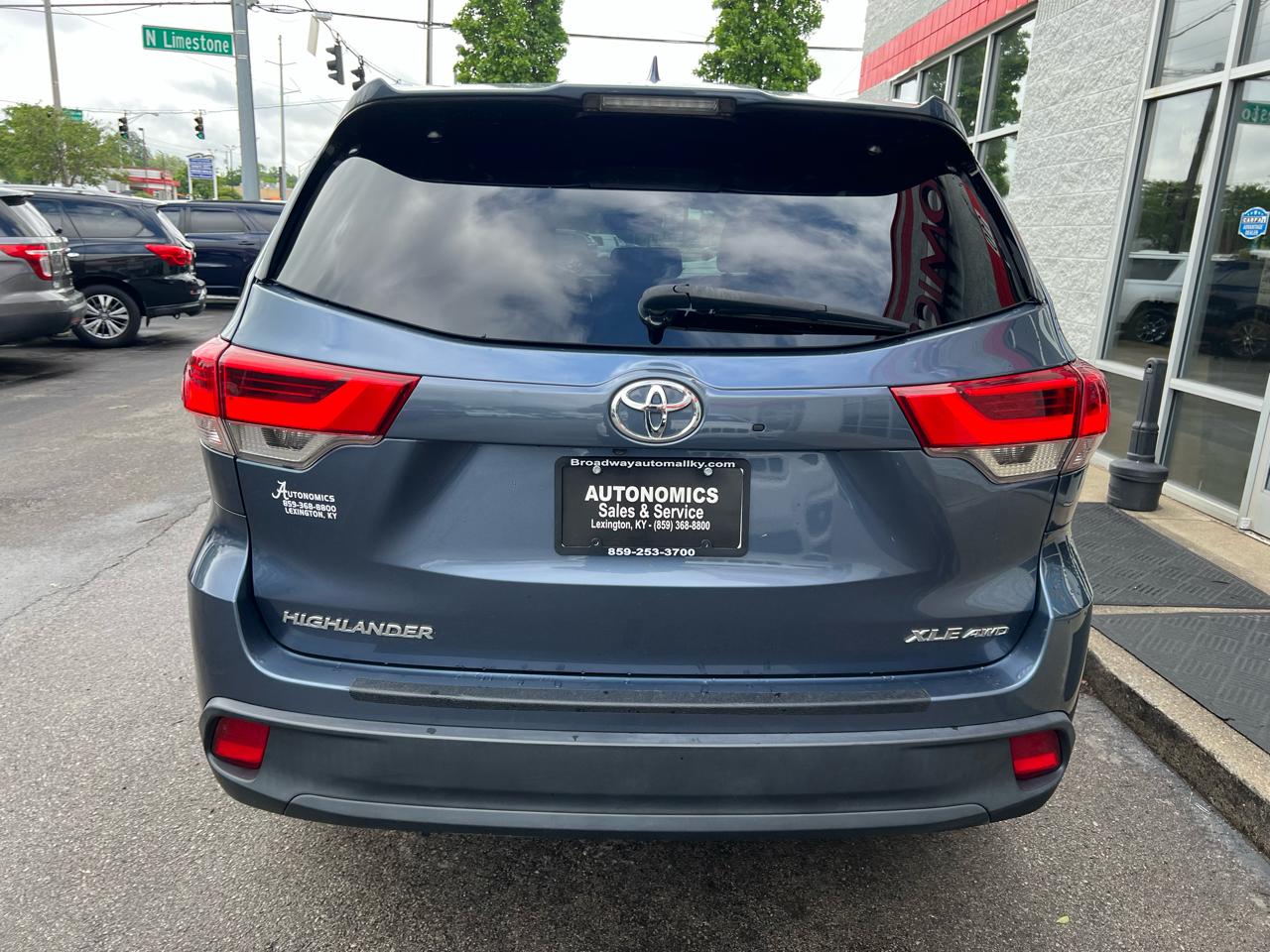 Toyota Highlander XLE V6 AWD (Natl) 2019