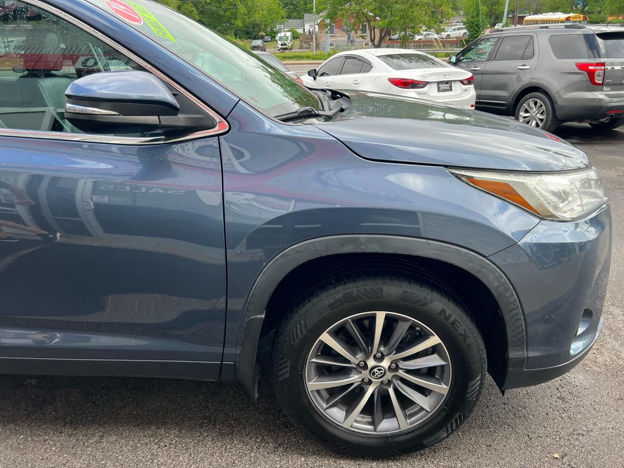 Toyota Highlander XLE V6 AWD (Natl) 2019
