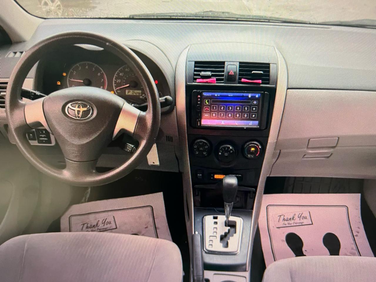 Toyota Corolla 4dr Sdn LE Auto 2010