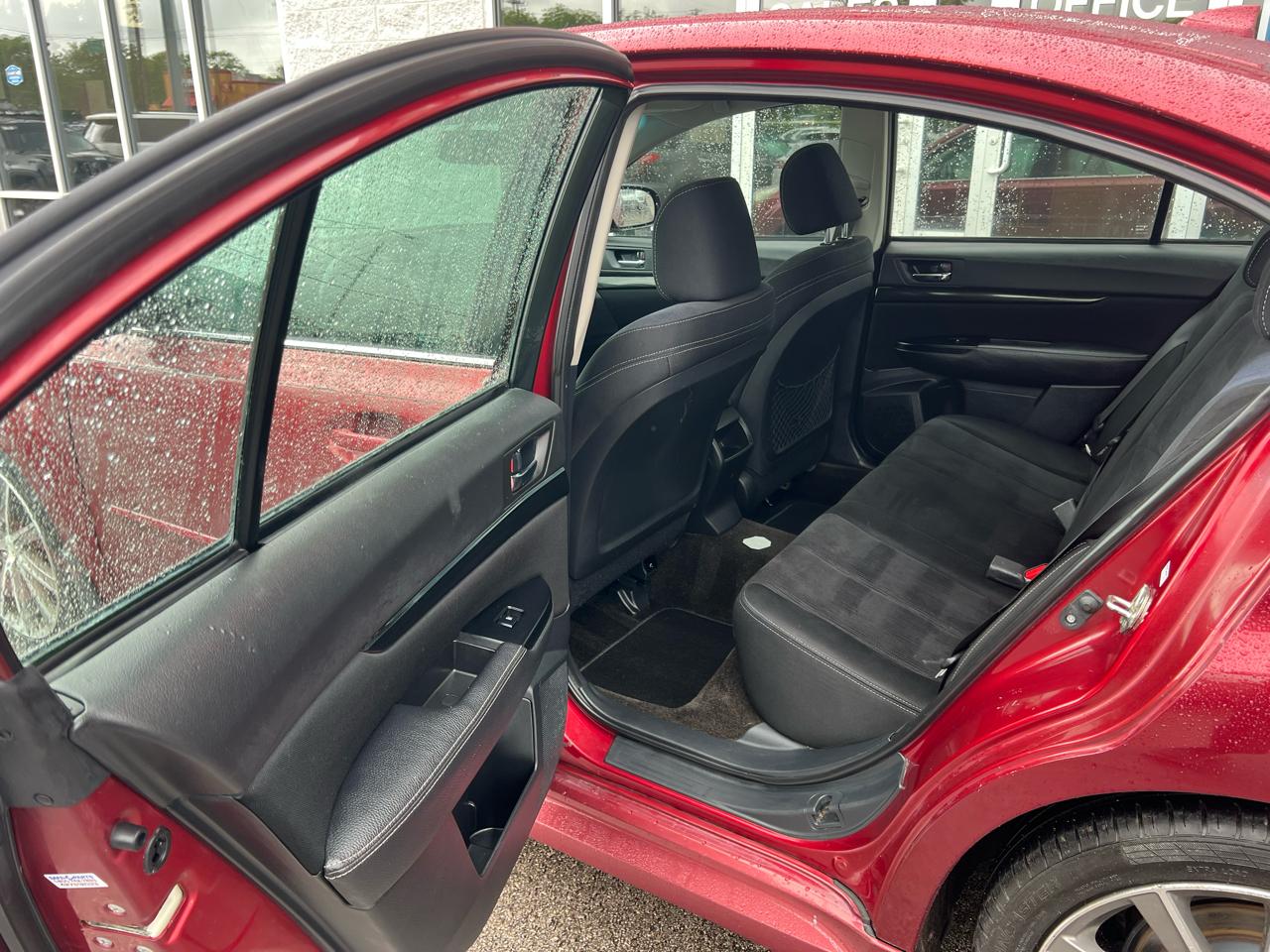 Subaru Legacy 4dr Sdn H4 Auto 2.5i Sport 2014