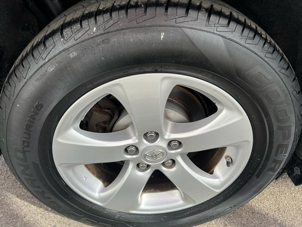 Toyota Sienna 5dr 8-Pass Van LE FWD (Natl) 2016