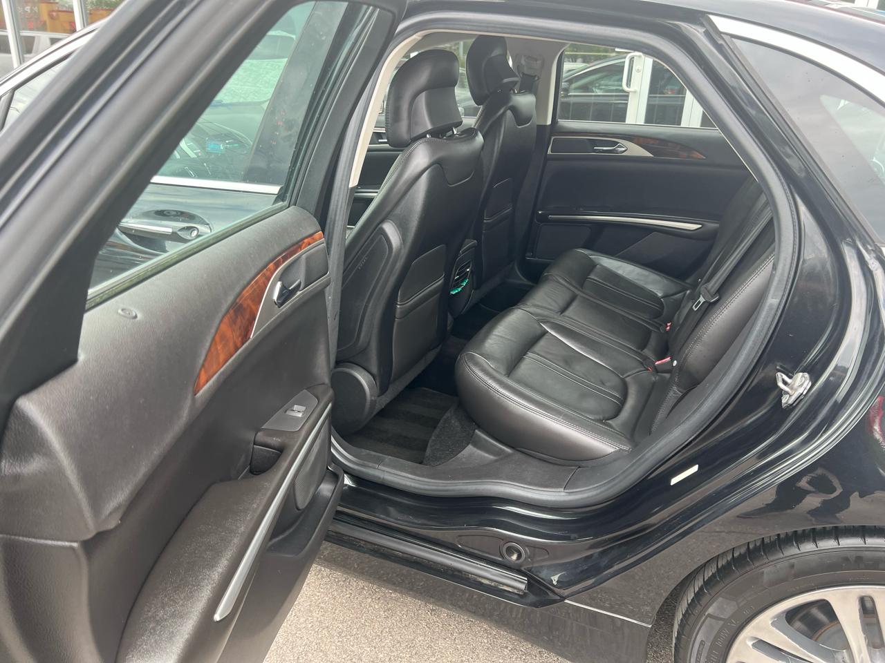 Lincoln MKZ 4dr Sdn FWD 2013
