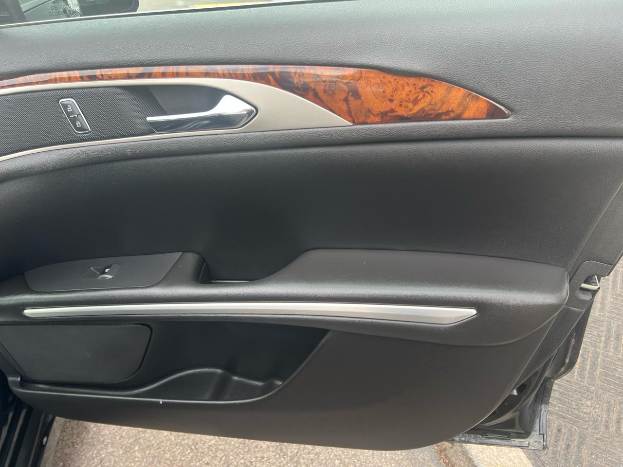 Lincoln MKZ 4dr Sdn FWD 2013