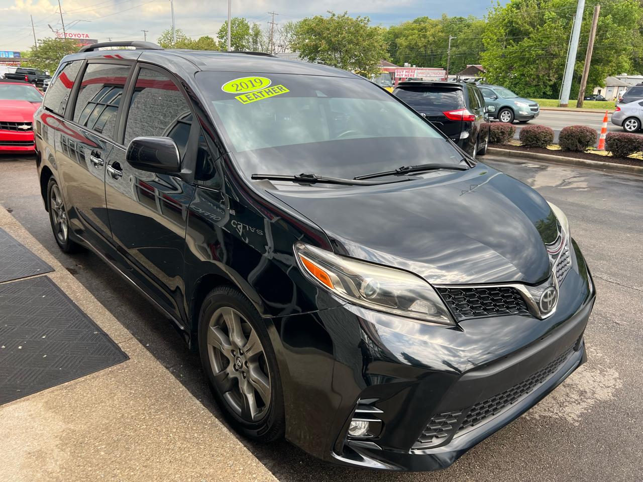 Toyota Sienna SE FWD 8-Passenger (Natl) 2019