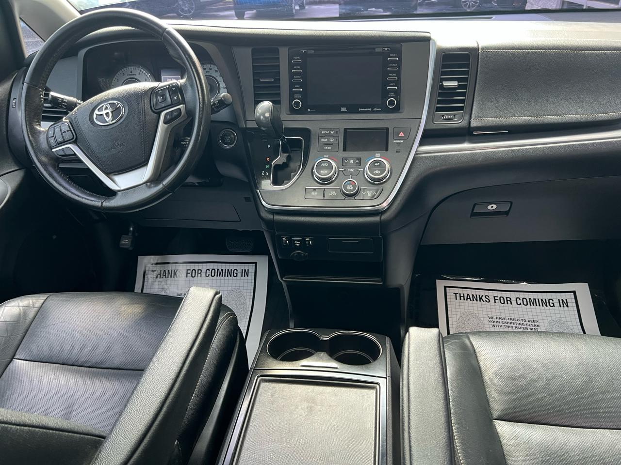 Toyota Sienna SE FWD 8-Passenger (Natl) 2019