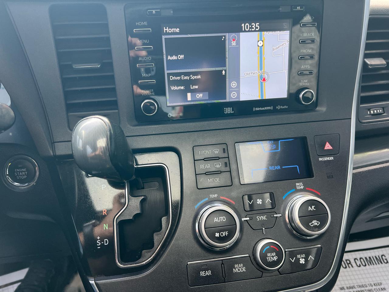 Toyota Sienna SE FWD 8-Passenger (Natl) 2019