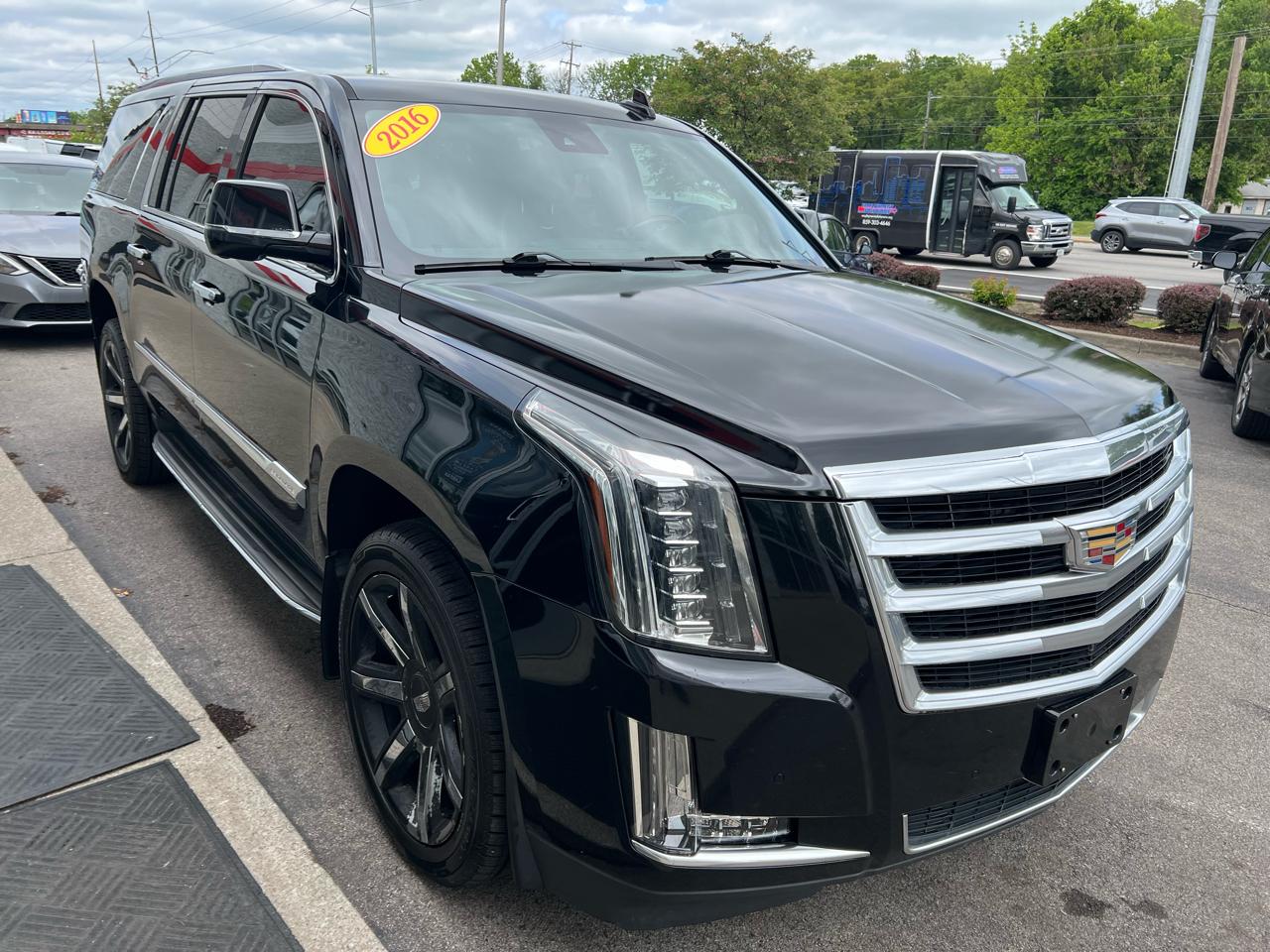 Cadillac Escalade ESV 4WD 4dr Luxury Collection 2016