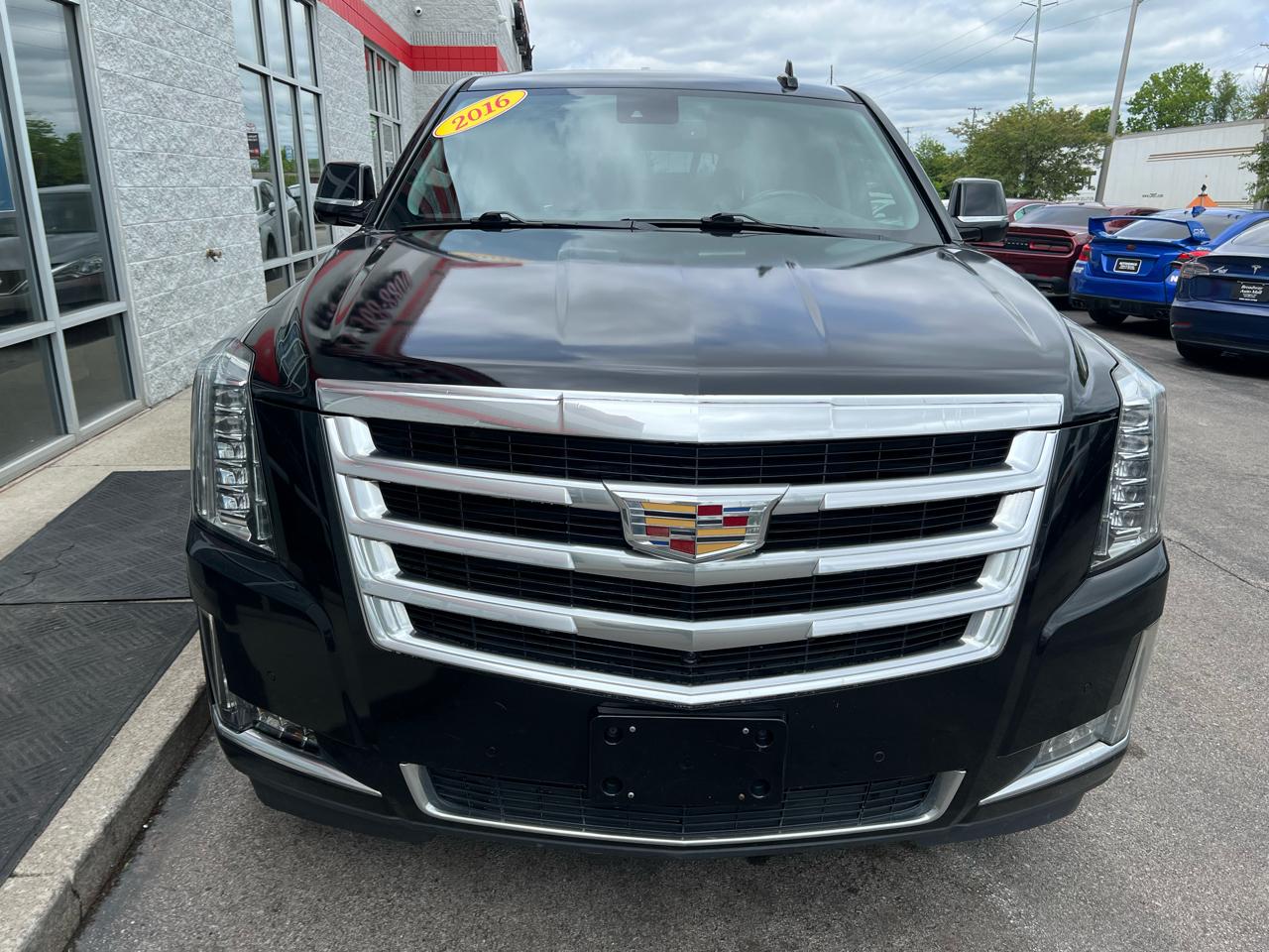 Cadillac Escalade ESV 4WD 4dr Luxury Collection 2016