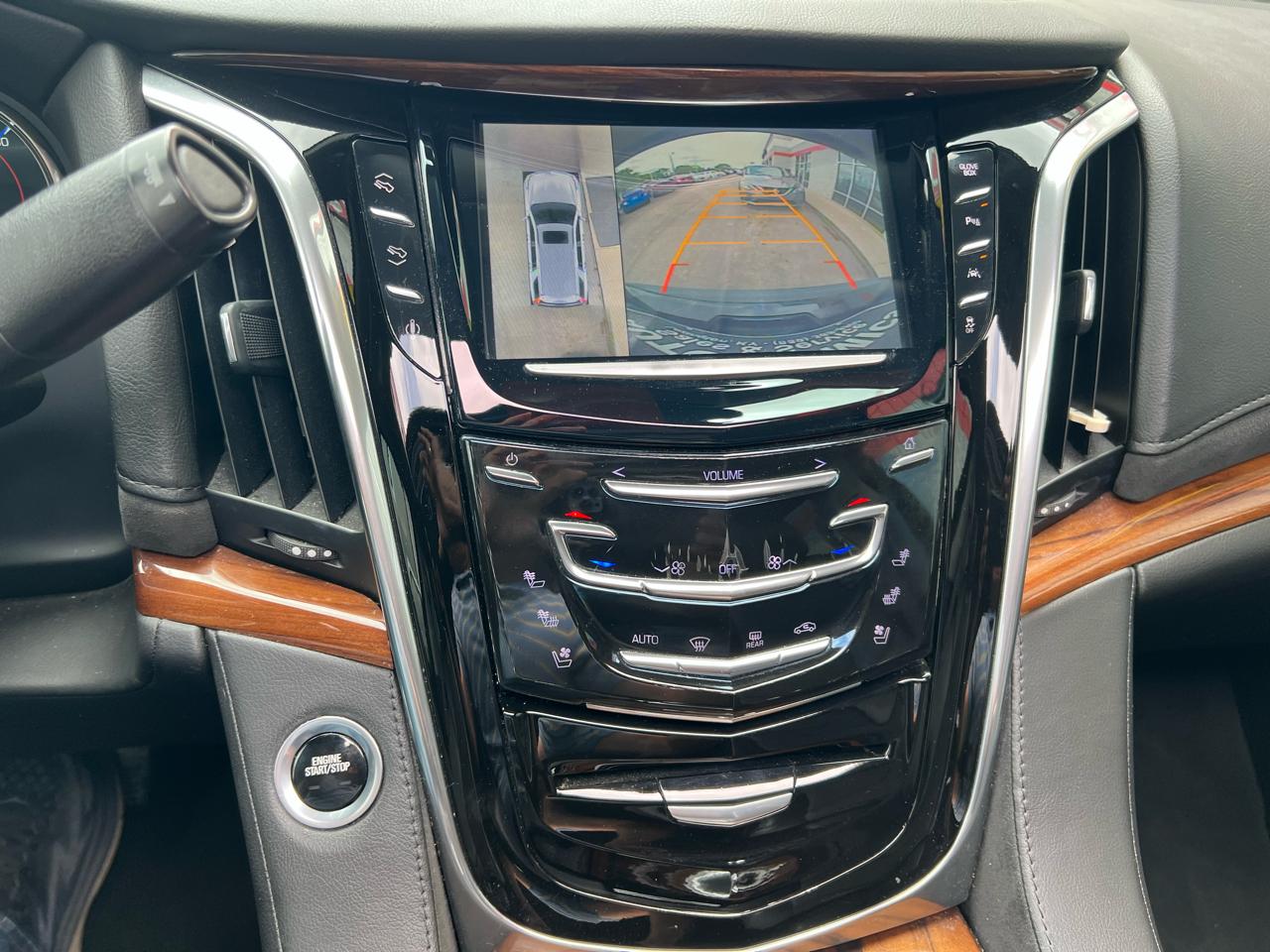 Cadillac Escalade ESV 4WD 4dr Luxury Collection 2016