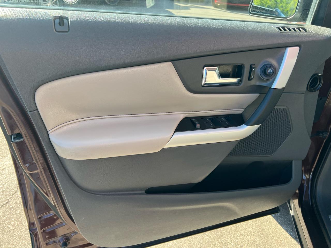 Ford Edge 4dr Limited AWD 2012