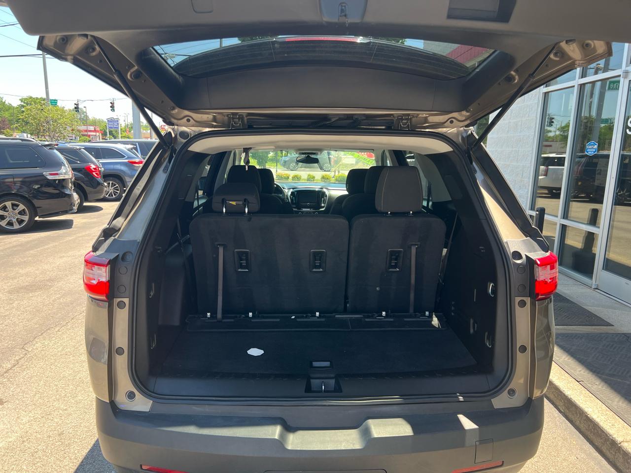 Chevrolet Traverse FWD 4dr LT Cloth w/1LT 2020