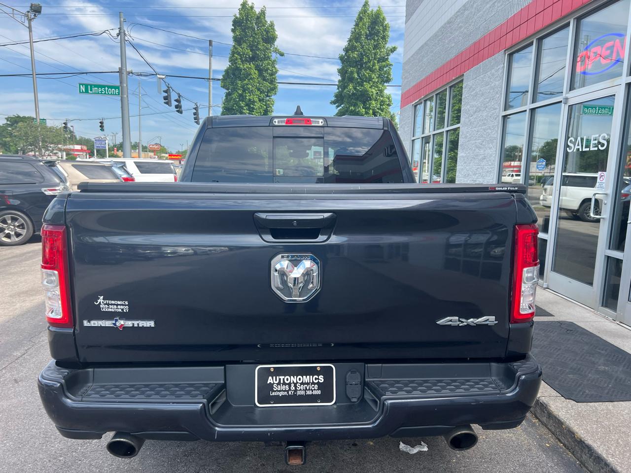 RAM 1500 Lone Star 4x4 Crew Cab 5'7" Box 2020