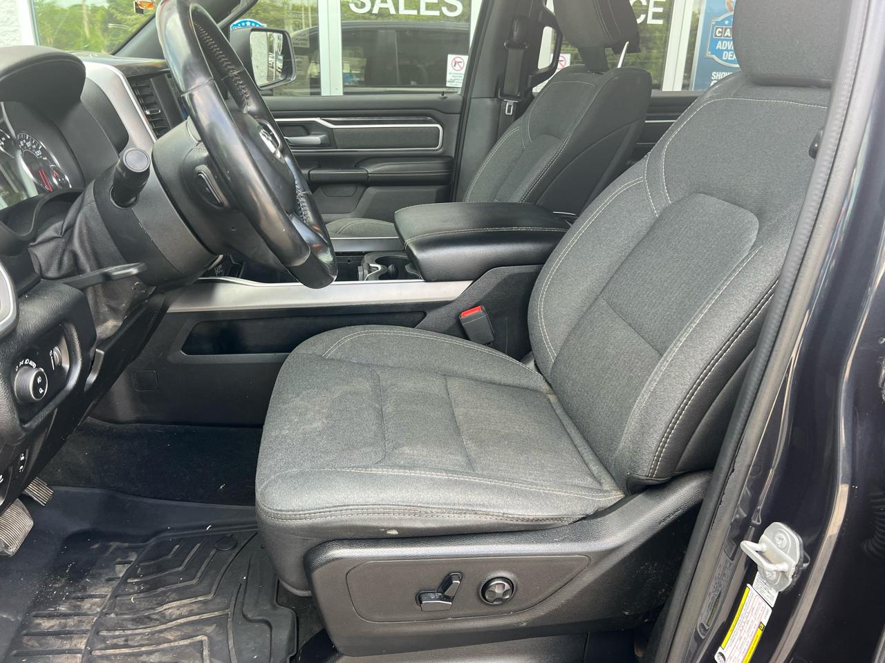 RAM 1500 Lone Star 4x4 Crew Cab 5'7" Box 2020