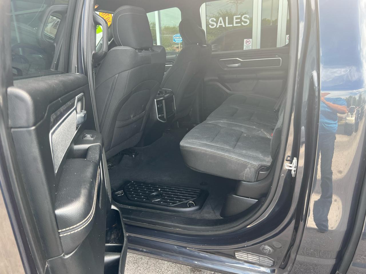 RAM 1500 Lone Star 4x4 Crew Cab 5'7" Box 2020
