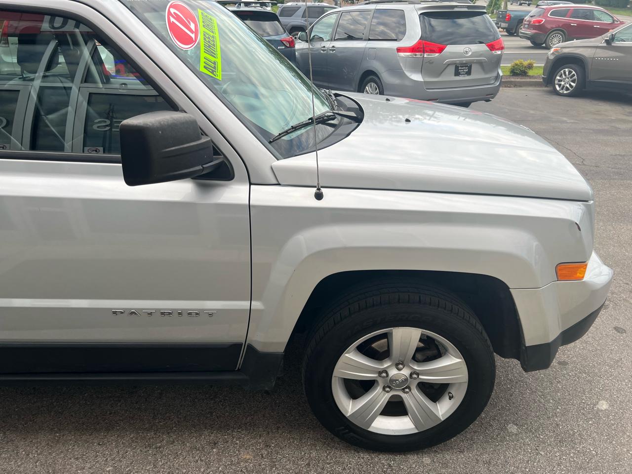Jeep Patriot 4WD 4dr Latitude 2012