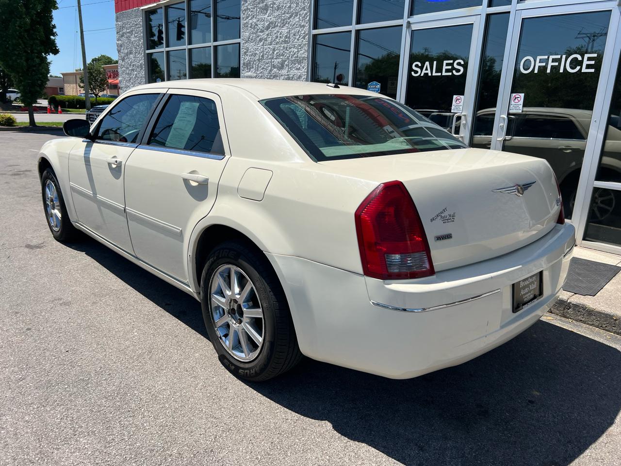 Chrysler 300 4dr Sdn 300 Limited AWD 2007