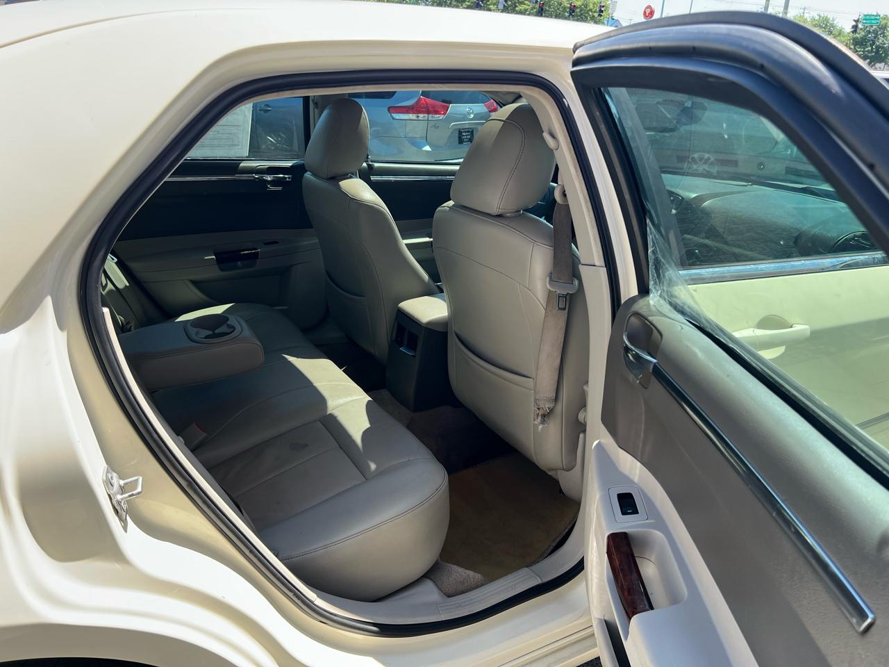 Chrysler 300 4dr Sdn 300 Limited AWD 2007