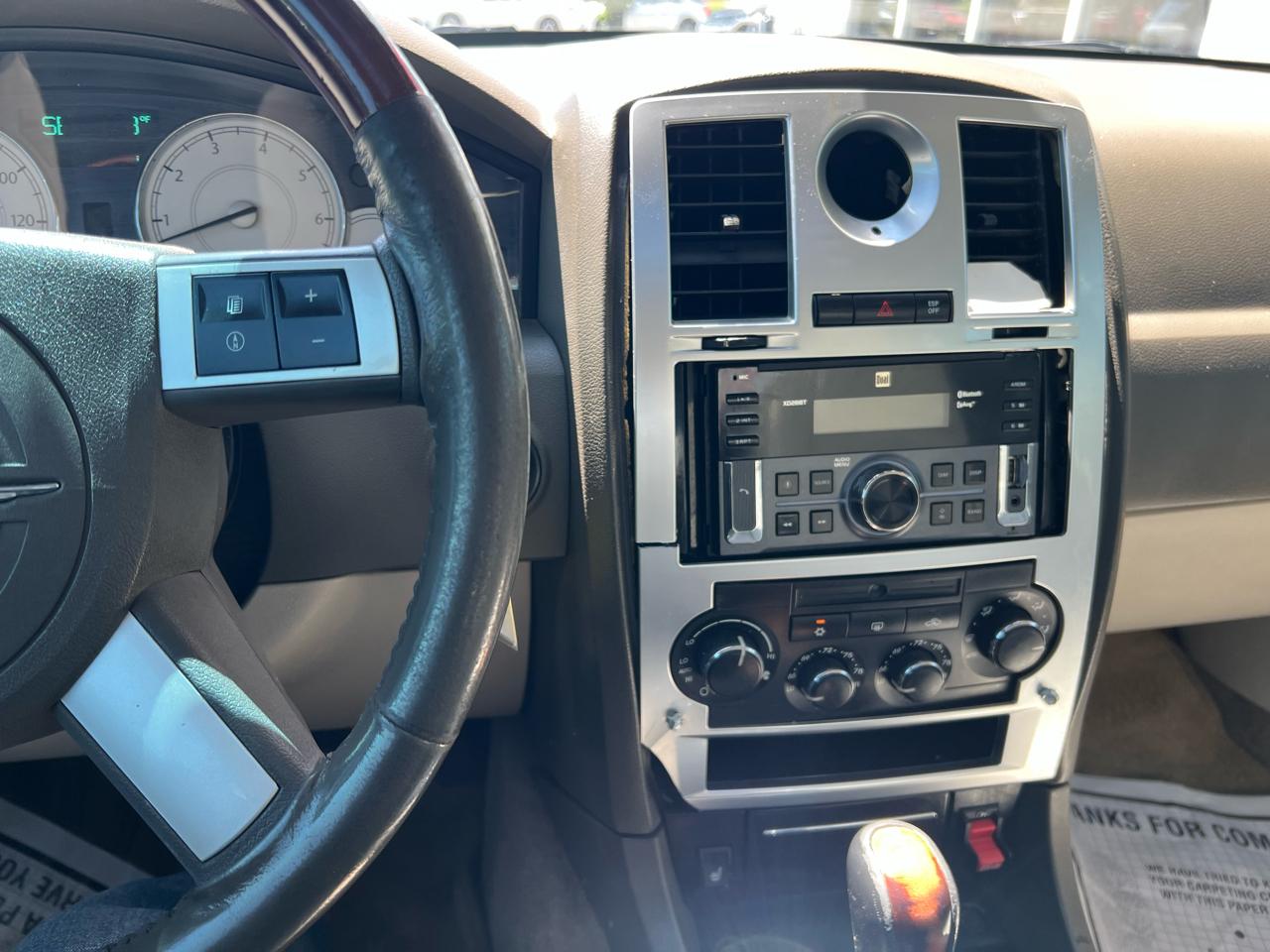 Chrysler 300 4dr Sdn 300 Limited AWD 2007