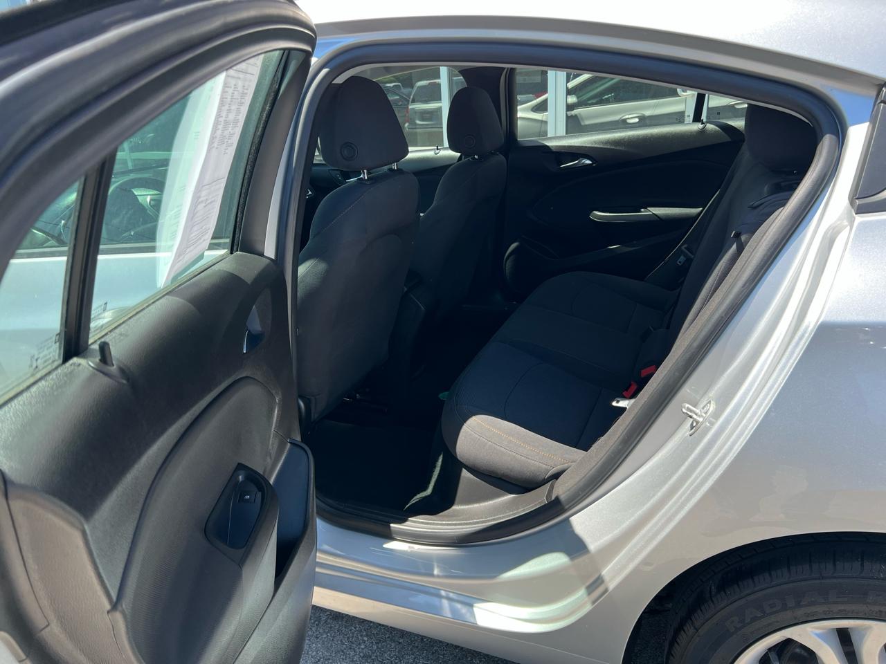 Chevrolet Cruze 4dr HB LS 2019