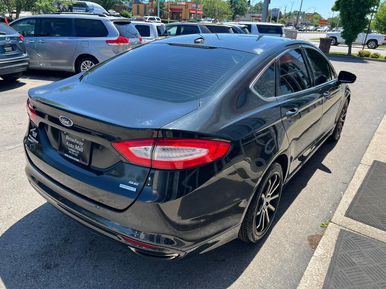 Ford Fusion 4dr Sdn SE FWD 2014