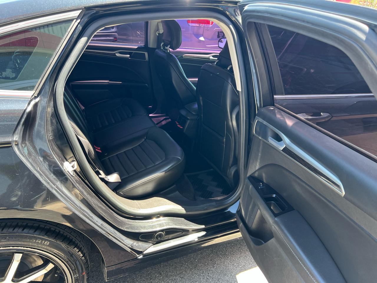 Ford Fusion 4dr Sdn SE FWD 2014