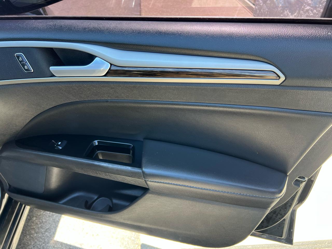 Ford Fusion 4dr Sdn SE FWD 2014