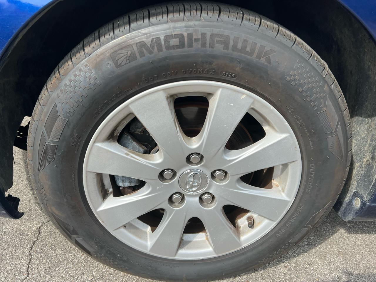 Toyota Camry 4dr Sdn V6 Auto XLE (Natl) 2009