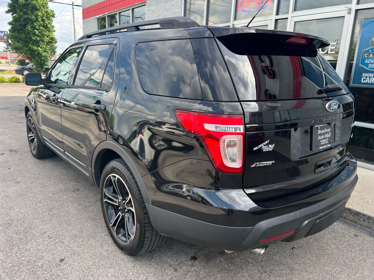 Ford Explorer 4WD 4dr Sport 2015