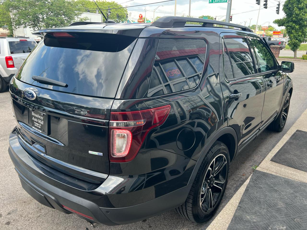 Ford Explorer 4WD 4dr Sport 2015