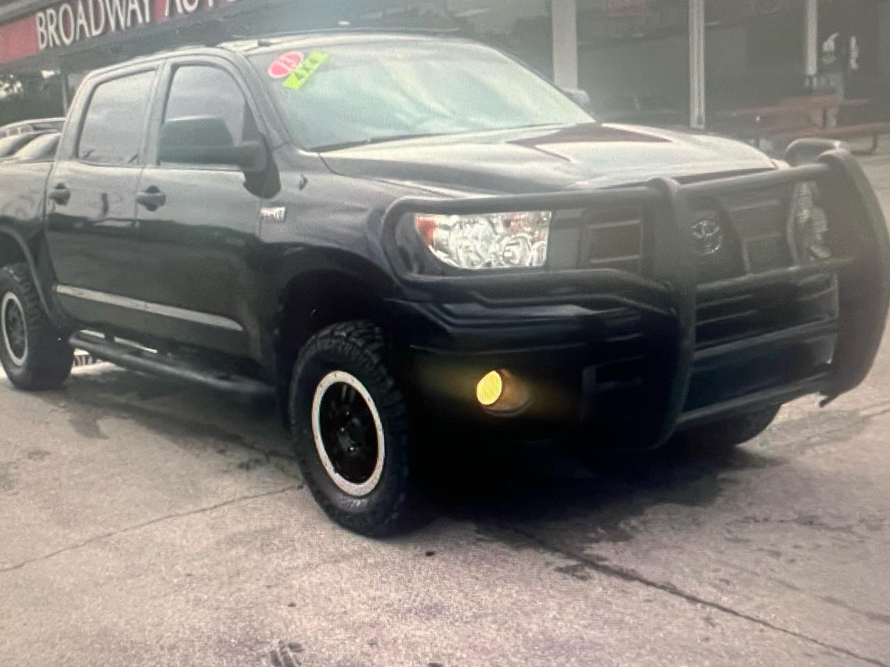 Toyota Tundra 4WD CrewMax 145.7" 5.7L LTD (Natl) 2013