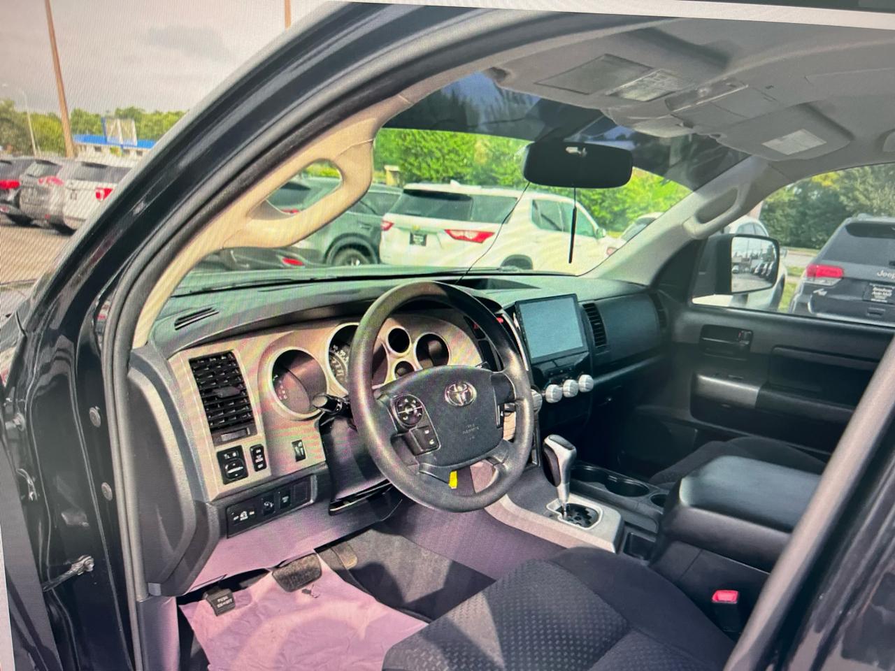 Toyota Tundra 4WD CrewMax 145.7" 5.7L LTD (Natl) 2013