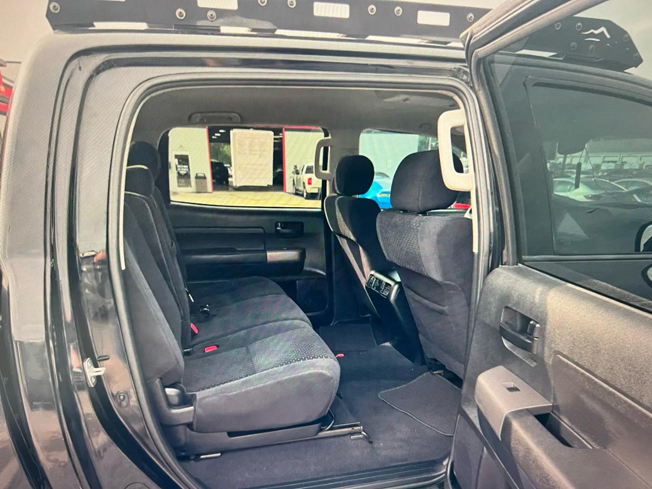 Toyota Tundra 4WD CrewMax 145.7" 5.7L LTD (Natl) 2013