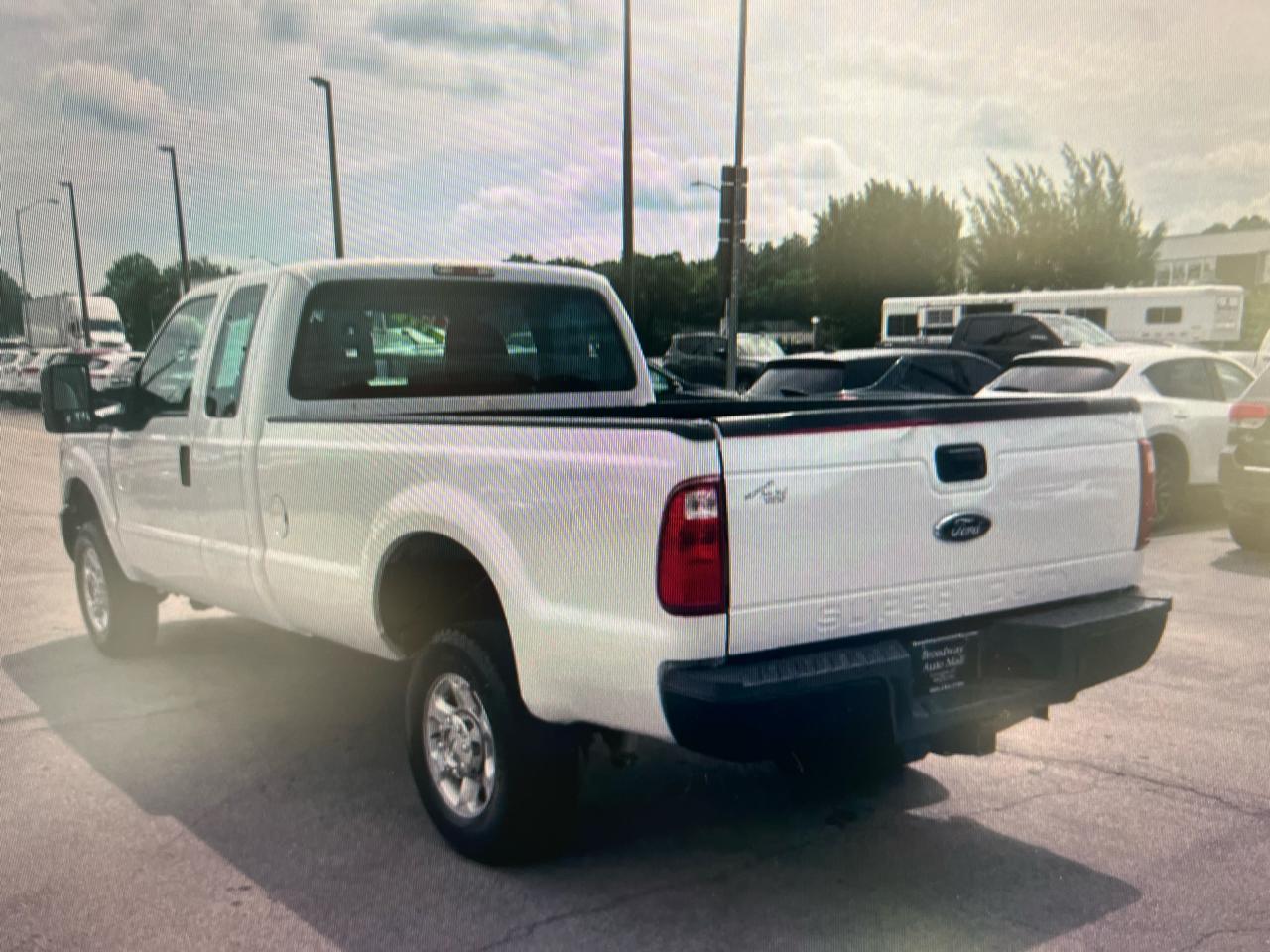 Ford F-250 HD HD Supercab 138.8" WB 4WD 2014