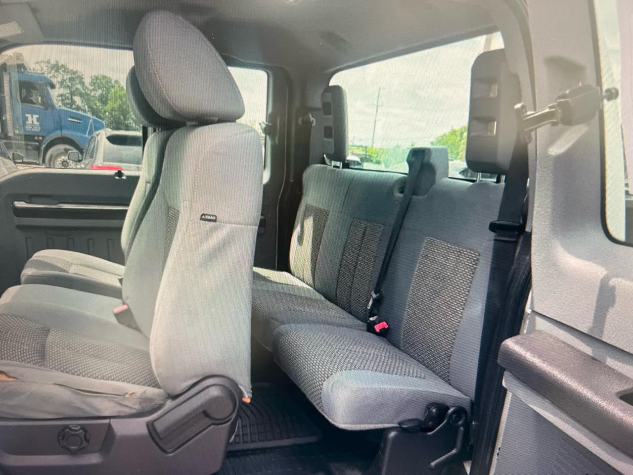 Ford F-250 HD HD Supercab 138.8" WB 4WD 2014