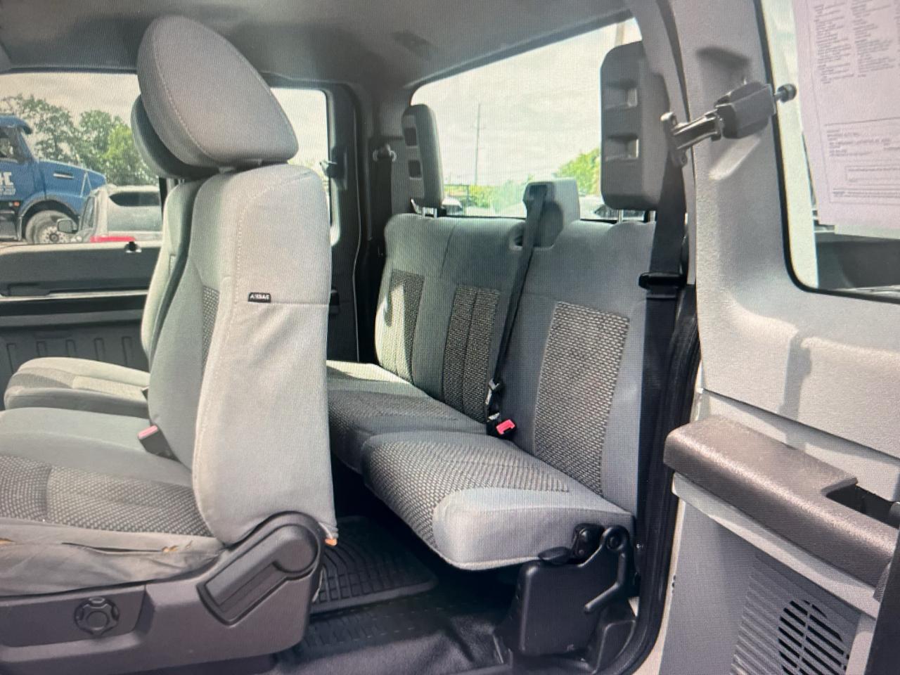 Ford F-250 HD HD Supercab 138.8" WB 4WD 2014