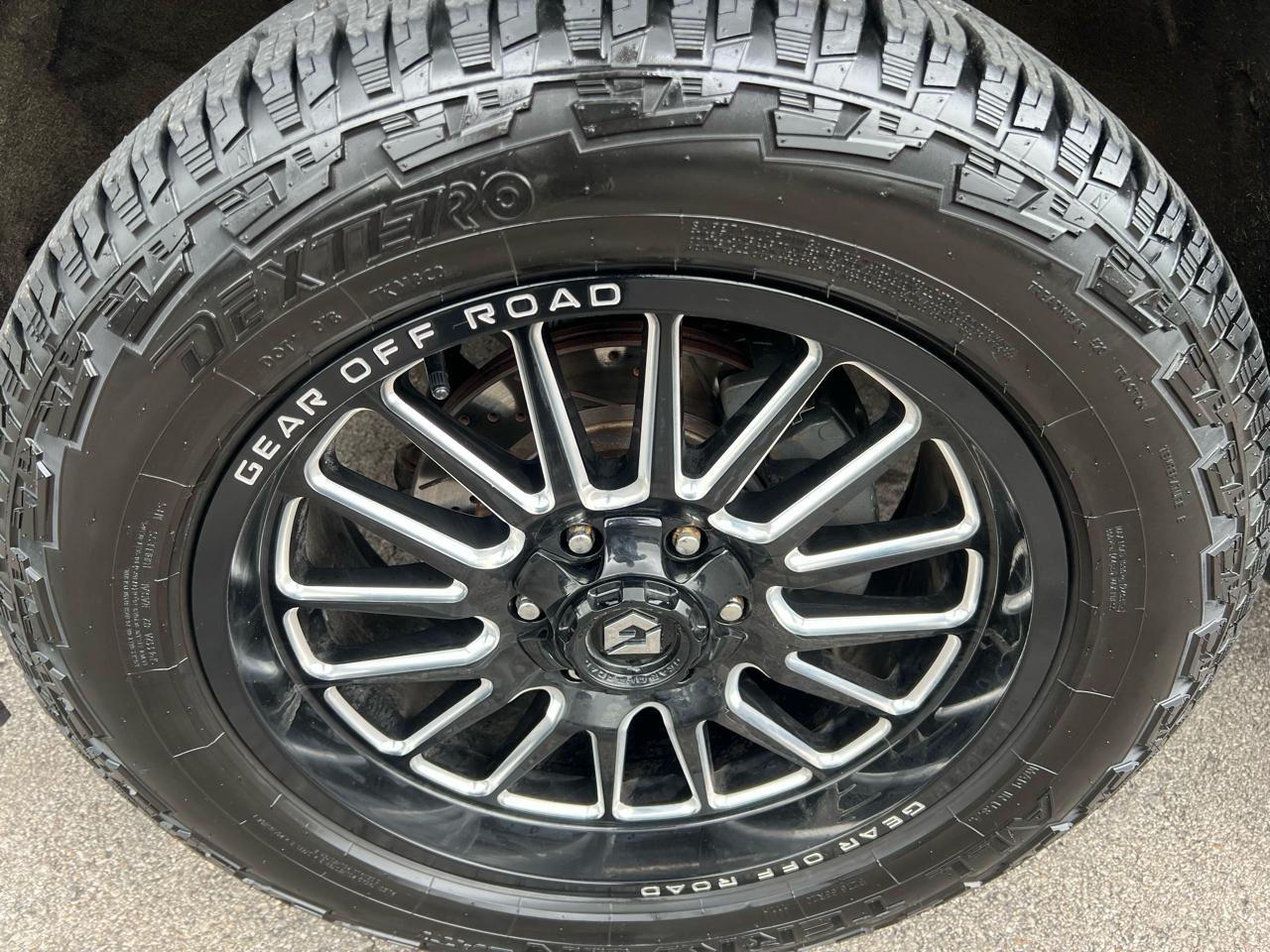 GMC Sierra 1500 4WD Crew Cab 143.5" SLT 2017