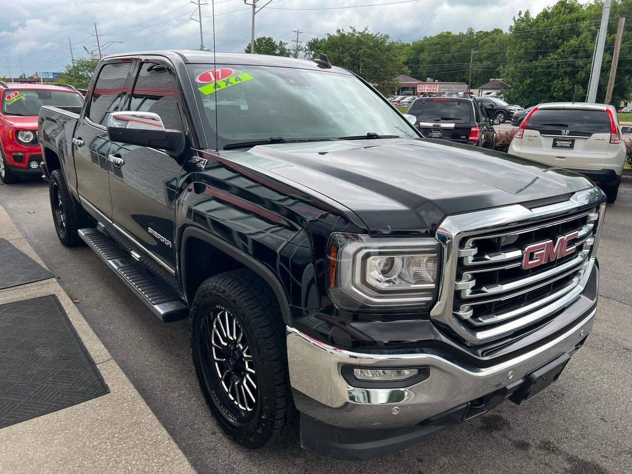 GMC Sierra 1500 4WD Crew Cab 143.5" SLT 2017