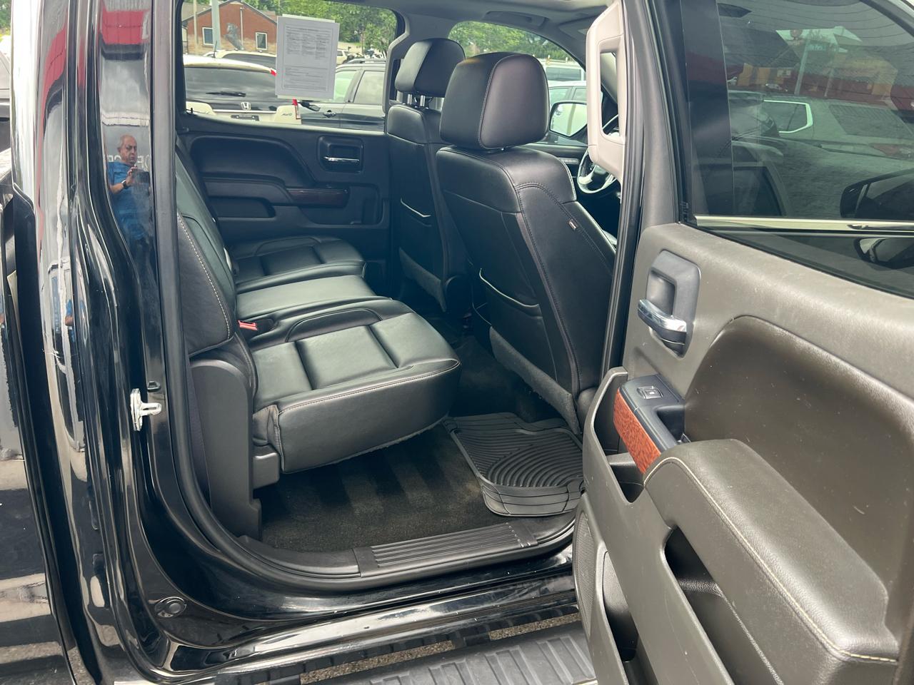 GMC Sierra 1500 4WD Crew Cab 143.5" SLT 2017