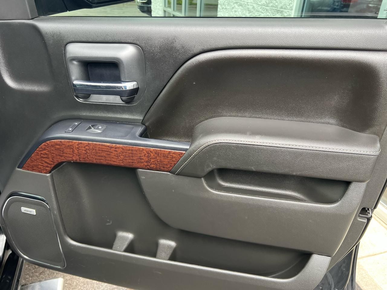 GMC Sierra 1500 4WD Crew Cab 143.5" SLT 2017