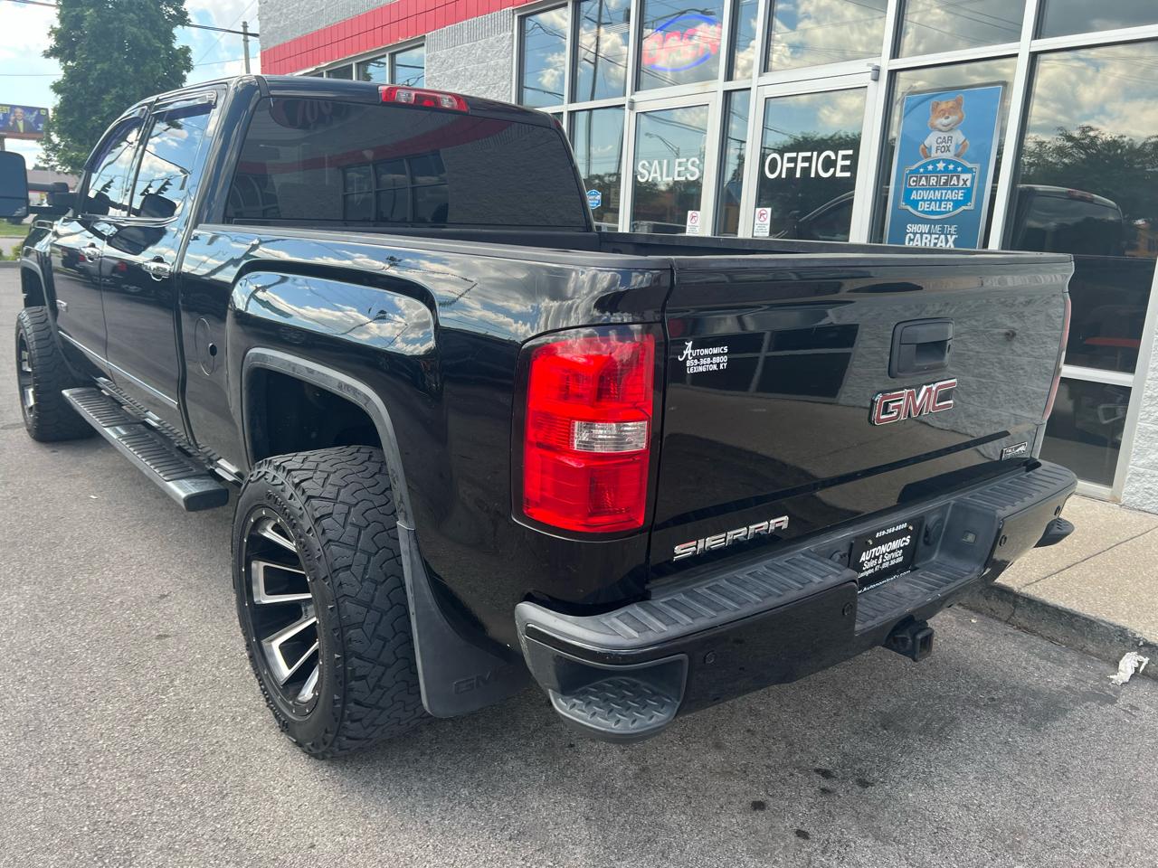 GMC Sierra 1500 4WD Crew Cab 143.5" SLE 2015