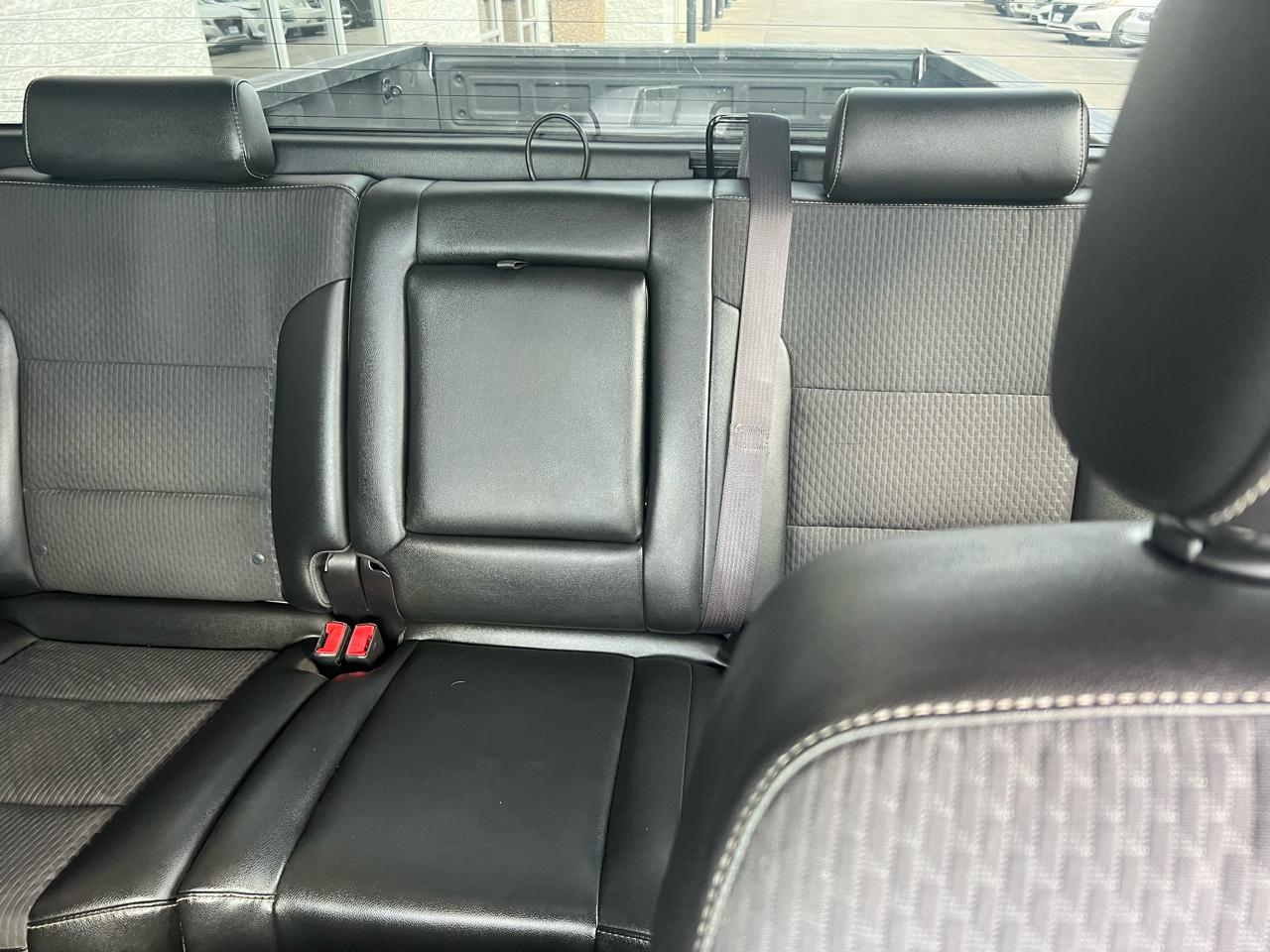 GMC Sierra 1500 4WD Crew Cab 143.5" SLE 2015