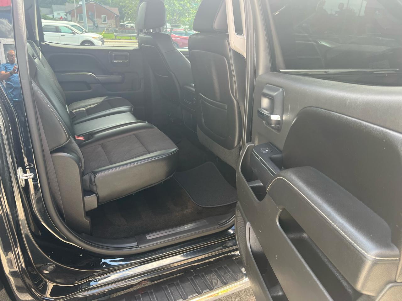 GMC Sierra 1500 4WD Crew Cab 143.5" SLE 2015