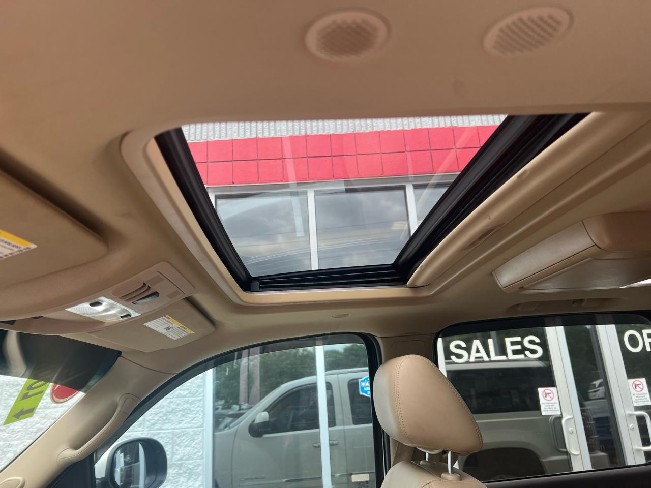 GMC Yukon XL AWD 4dr Denali 2014