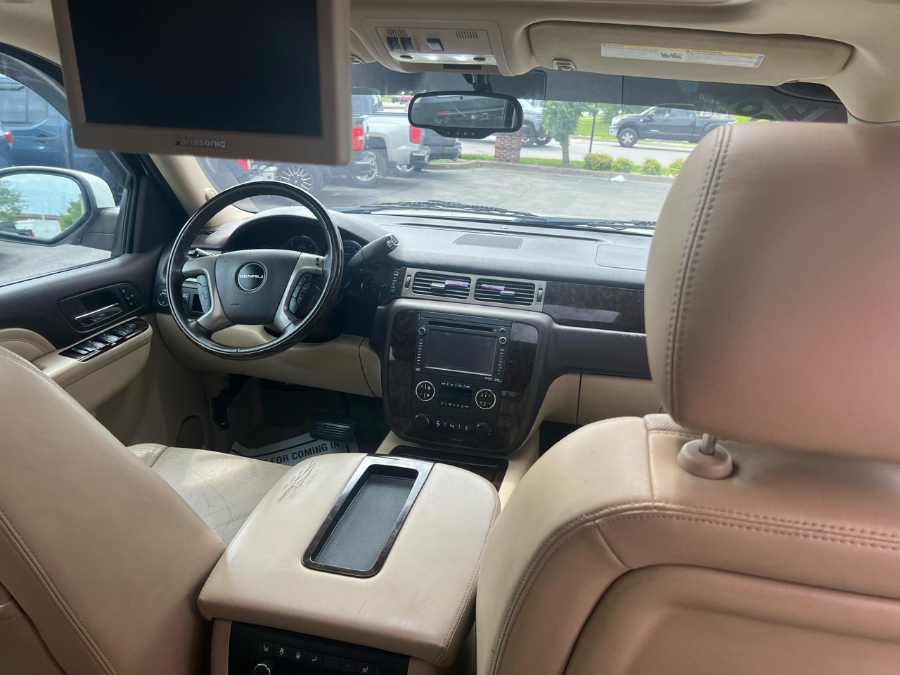 GMC Yukon XL AWD 4dr Denali 2014