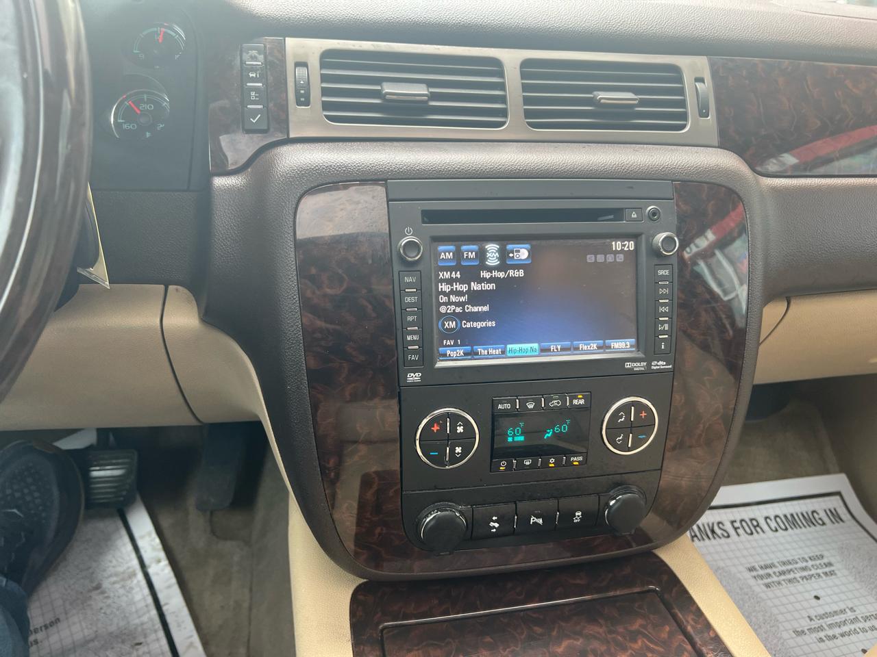 GMC Yukon XL AWD 4dr Denali 2014