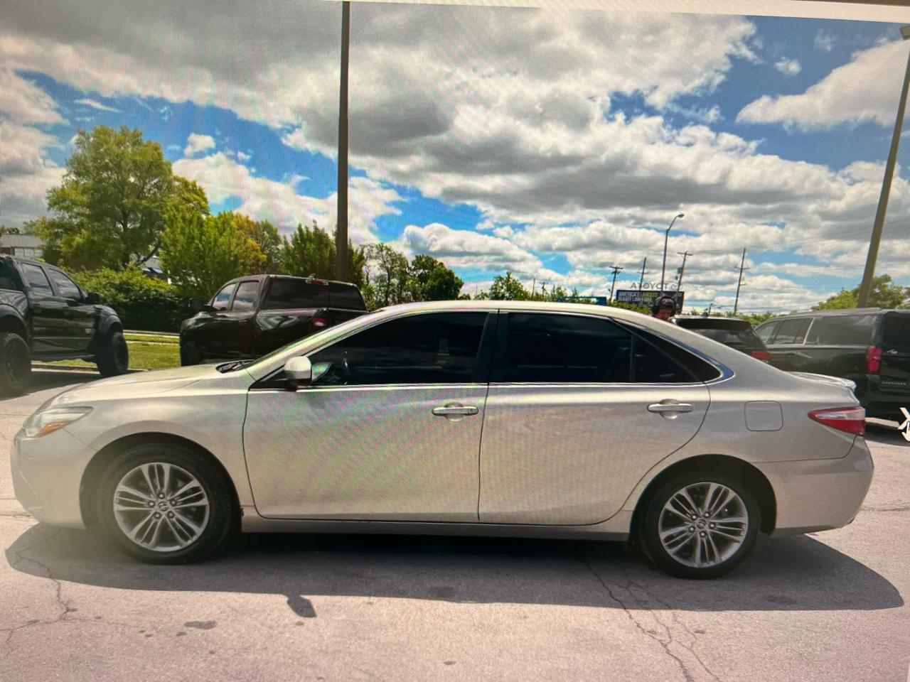 Toyota Camry 4dr Sdn LE Auto 2015