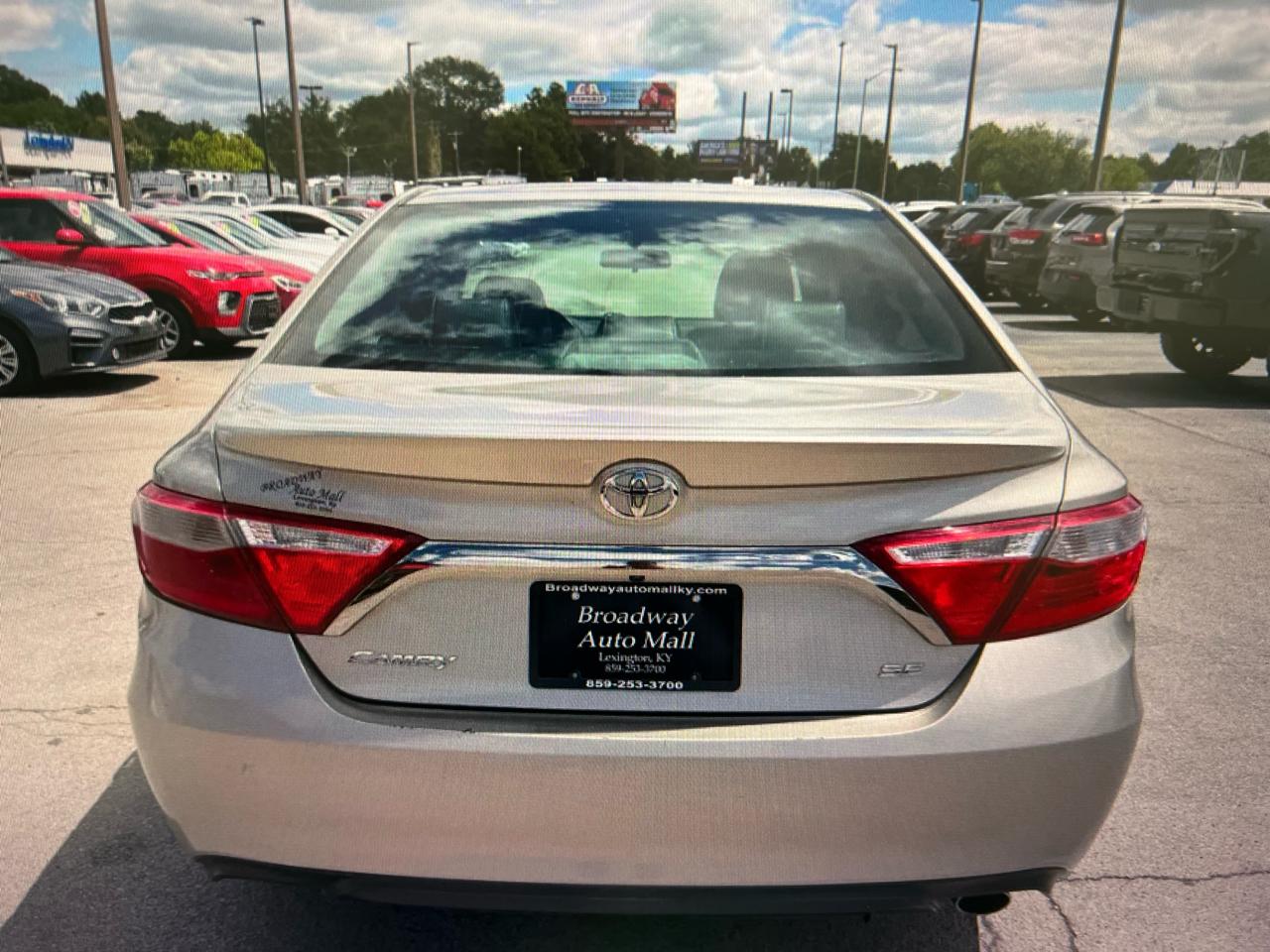 Toyota Camry 4dr Sdn LE Auto 2015